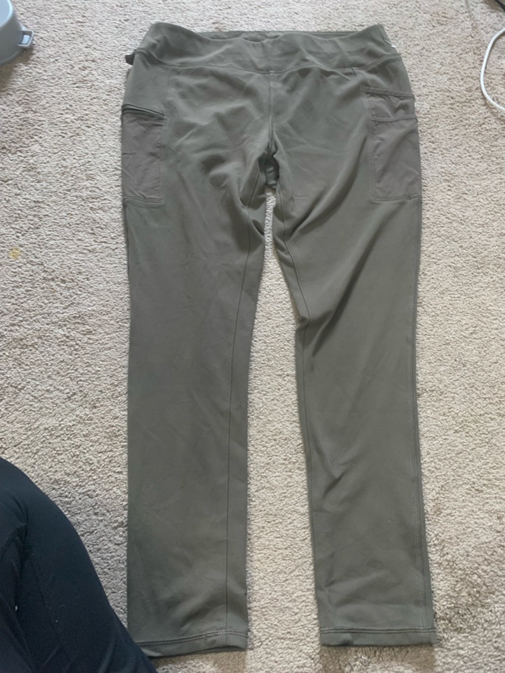 Carhartt Olive Green Women's Cargo Stretch leggings